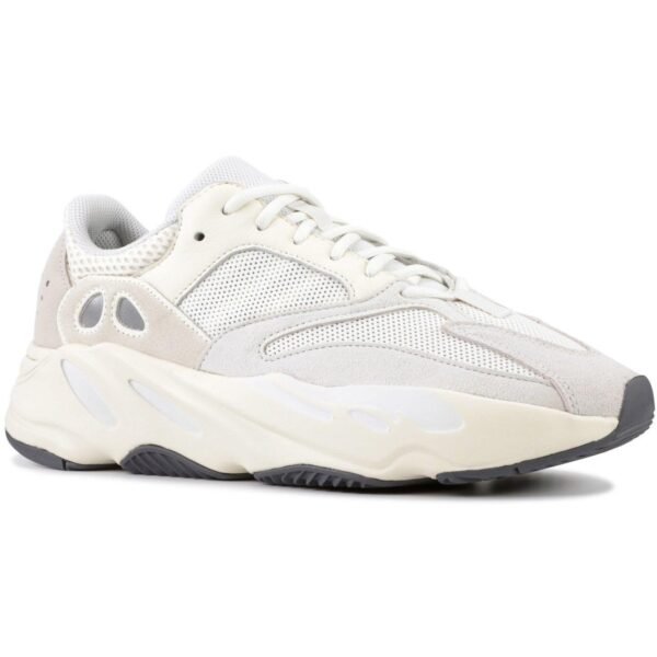 Yeezy 700 Analog