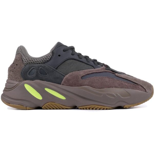 Yeezy 700 Mauve