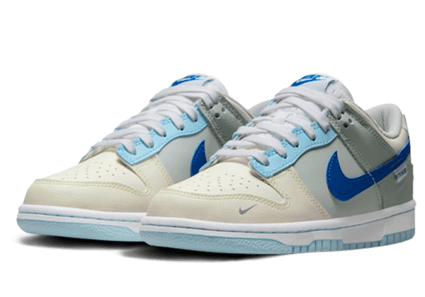 Dunk Low Ivory Hyper Royal