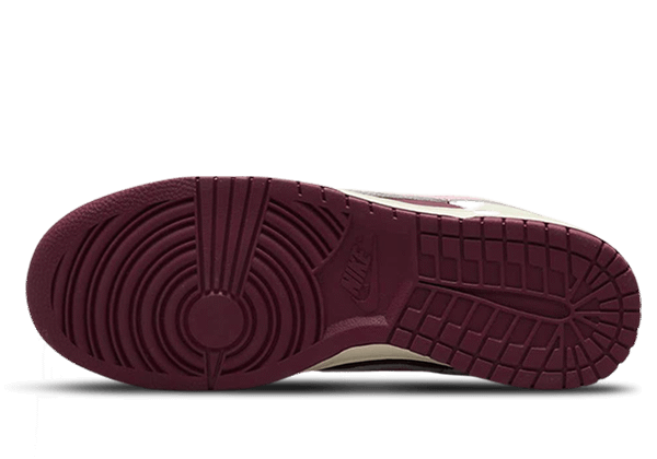 Dunk Low Retro PRM Valentine's Day