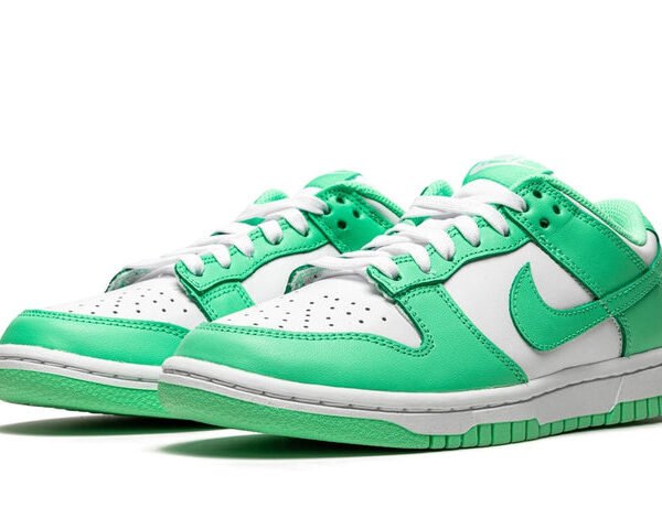 Dunk Low Green Glow