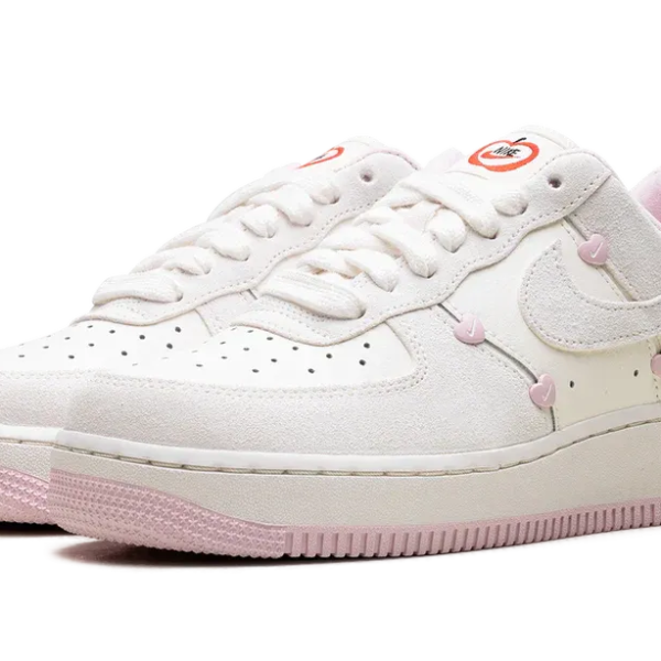 Air Force 1 Low Valentine's Day (2025)